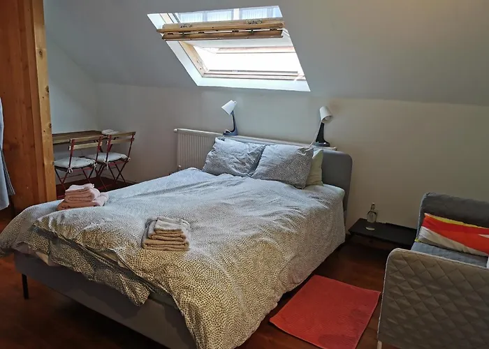 Backpackers - Comfortable But Not 5 Stars! *