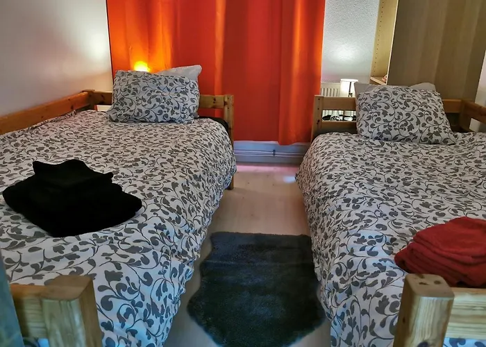 Backpackers - Comfortable But Not 5 Stars! * Oostende